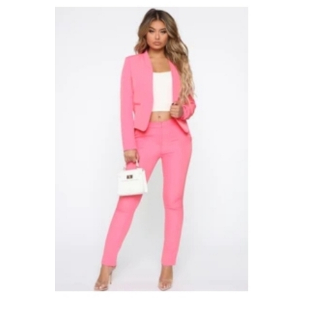 Bubble Gum Pink Blazer Set! Perfect for summer!